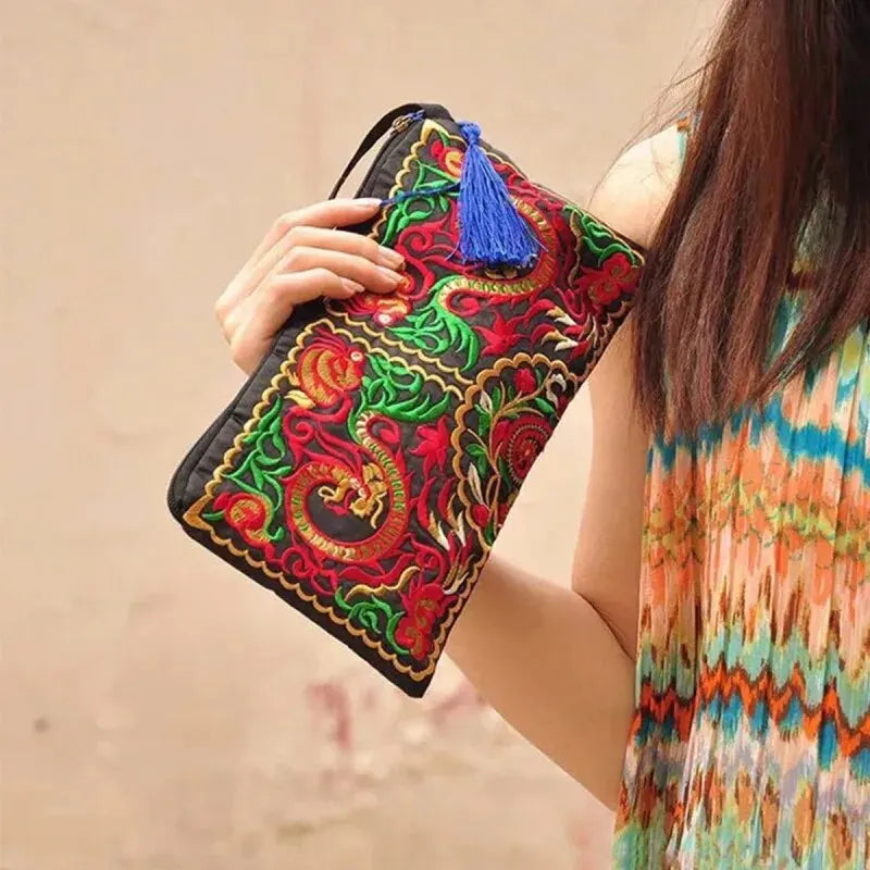 Retro Floral Embroidered Square Phone Clutch Bag